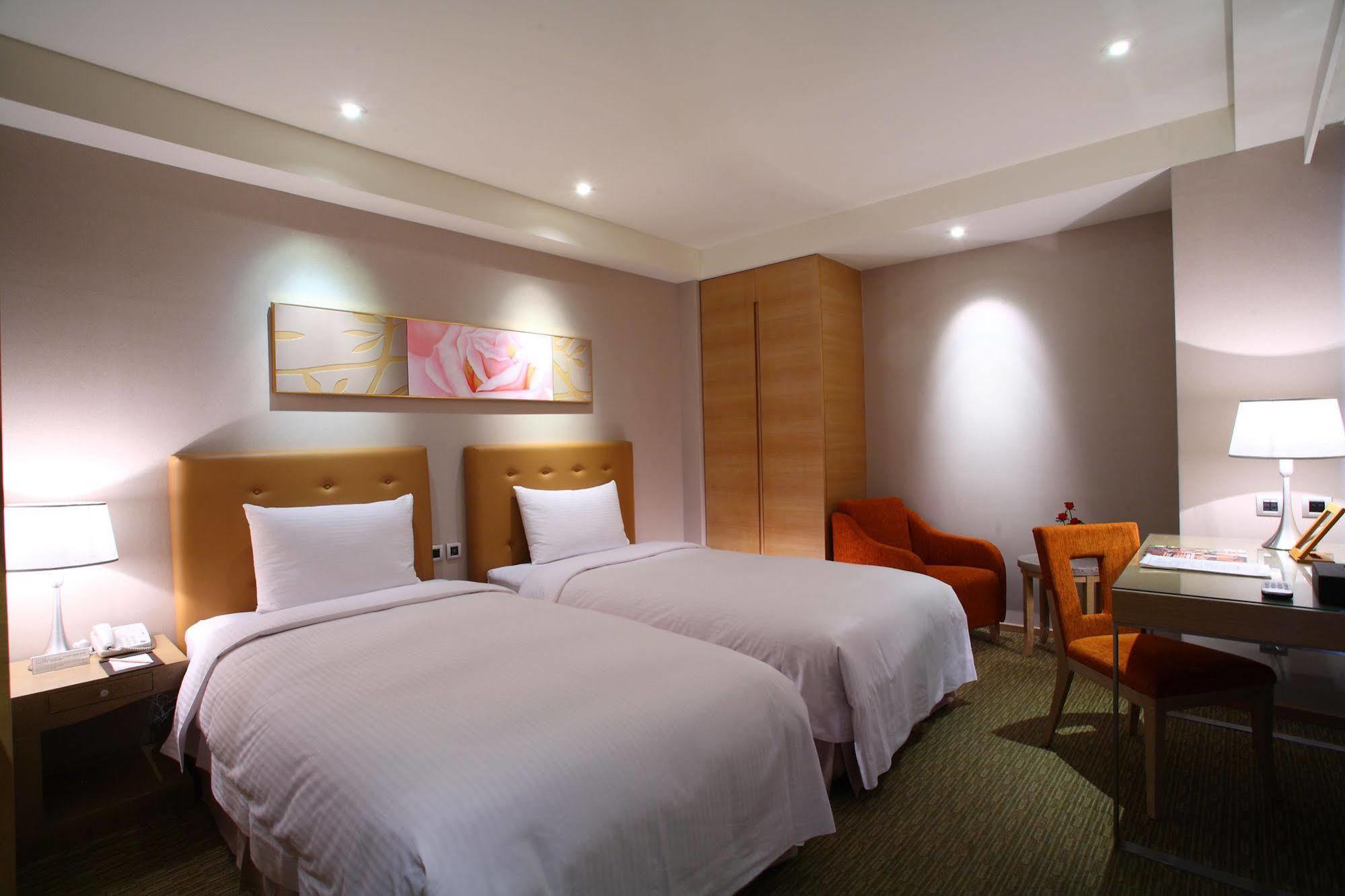 Classic City Resort Hualien City Exterior photo